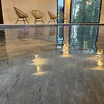 Luxe Et Detente : Avec Privatif Et Acces Piscine, Golf, Et Aire De Jeux. - Fr-1-582-39 * لا شامبون-سر-لينغون