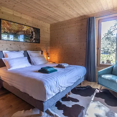 Luxe Et Detente : Avec Privatif Et Acces Piscine, Golf, Et Aire De Jeux. - Fr-1-582-39 Country house