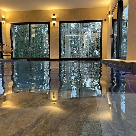 Vakantiehuis Luxe Et Detente : Avec Privatif Et Acces Piscine, Golf, Et Aire De Jeux. - Fr-1-582-39